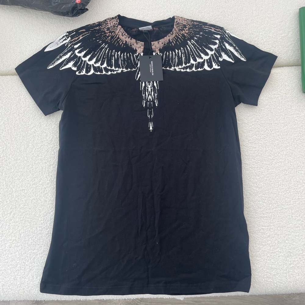 Brand new Marcelo Burlon tee